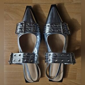 Comfortable silver ladies flat ganni copy flat shoes.